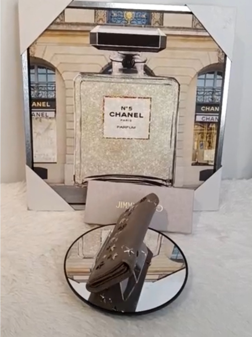 Jimmy Choo Taupe Leather Star Appliqué Wallet - Picture 2 of 16